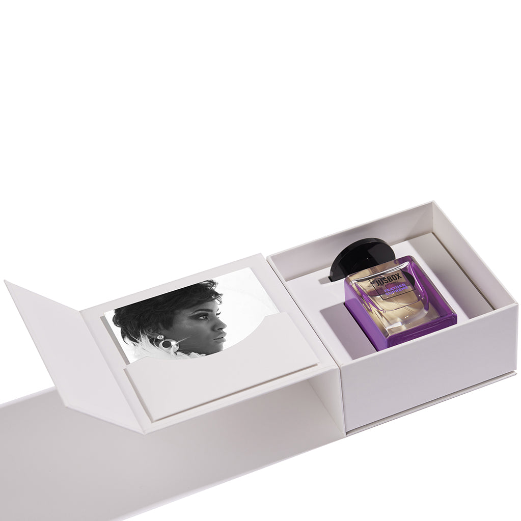 Feather Supreme fragranza fiorita e chypre ispirata alla voce potente di Aretha Franklin made in Italy – Jusbox