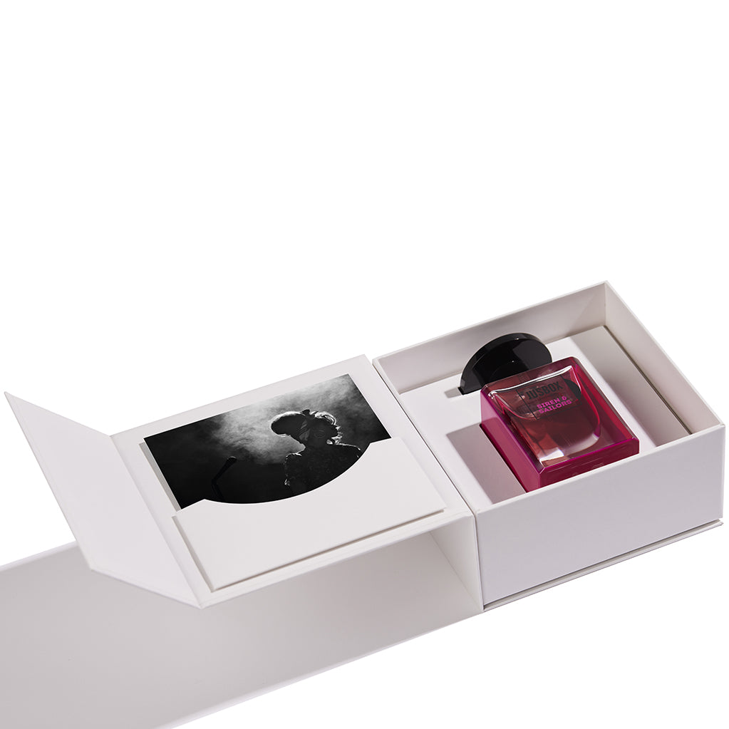 Siren & Sailors floral and musky fragrance inspired by Amy Winehouse and the atmosphere of Camden Town made in Italy - Jusbox